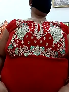 Rakhi sawant143 online show from October 26, 2025, 2:50 am