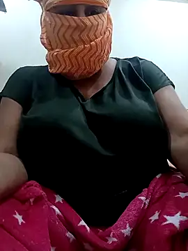 Rakhi sawant143 online show from March 3, 2026, 3:34 am