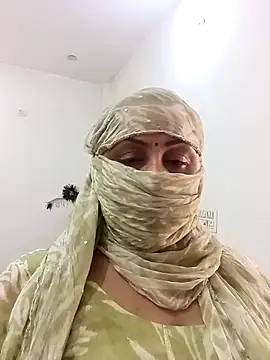 Rakhi sawant143 online show from March 25, 2026, 7:58 am