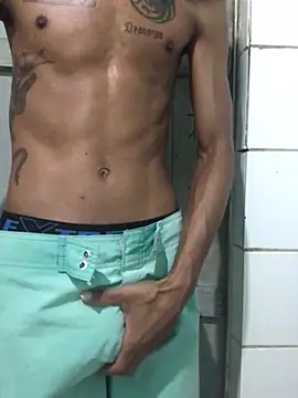 lcsexy45 online show from April 1, 2026, 4:59 pm