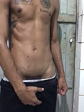 lcsexy45 online show from April 5, 2026, 4:04 pm