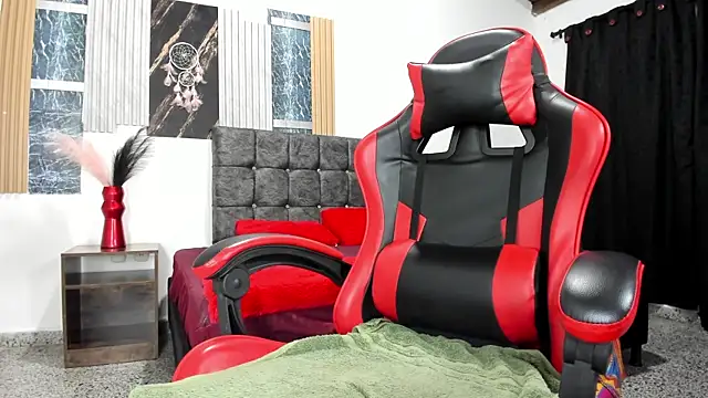 christina vamp1 online show from November 26, 2025, 1:23 pm