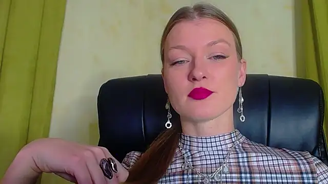 MysticVenus  online show from December 5, 2025, 2:47 pm