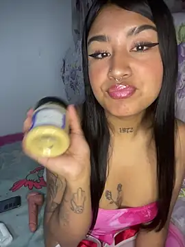 Snapshot of Caty__hot chatting on March 4, 2026, 5:24 am Caty hot online show from March 4, 2026, 5:24 am