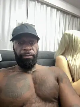 Steffi Snowbunny online show from December 17, 2025, 8:48 pm