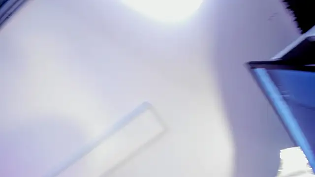 Mayajhons online show from October 4, 2025, 12:03 pm