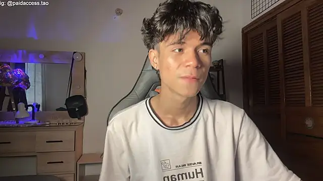 OopsAgain  online show from June 4, 2026, 7:31 pm