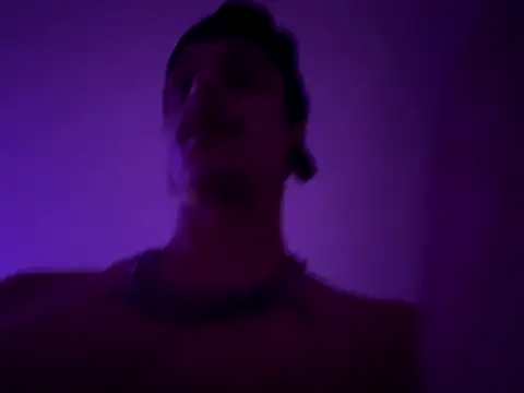 Snapshot of chrisalmeid_ chatting on November 18, 2025, 4:39 am chrisalmeid online show from November 18, 2025, 4:39 am