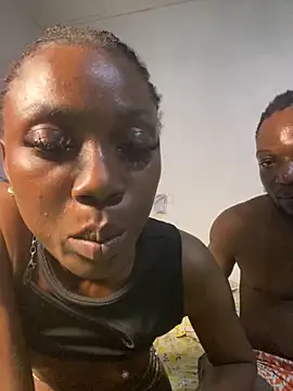 Snapshot of annmossh chatting on March 25, 2026, 9:32 pm annmossh online show from March 25, 2026, 9:32 pm