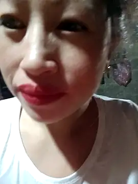 Snapshot of VanGau031694 chatting on October 10, 2025, 7:51 am VanGau031694 online show from October 10, 2025, 7:51 am