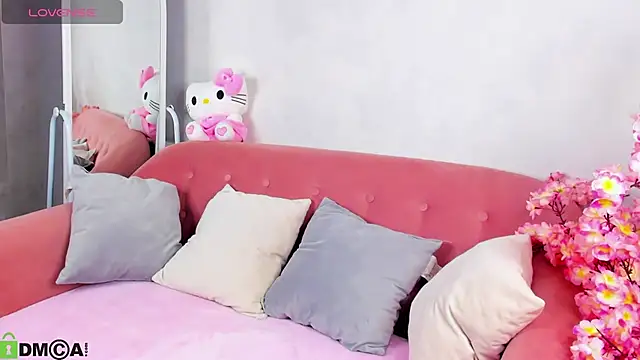 Lynn Martin online show from October 7, 2025, 1:03 am