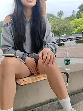 shaoshao-7758 online show from September 26, 2025, 12:47 am