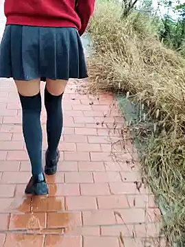 shaoshao-7758 online show from October 17, 2025, 12:36 am