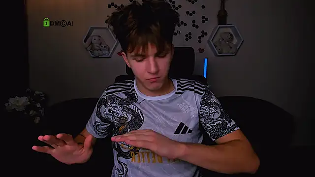 travis wolf  online show from September 20, 2025, 8:48 am