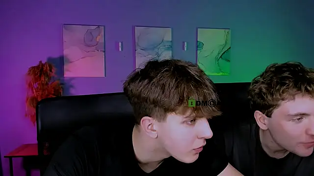 travis wolf  online show from March 19, 2026, 10:41 am