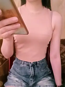 CherryBeii online show from July 30, 2026, 1:15 am