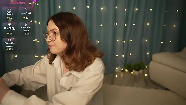 Ruminelle online show from September 23, 2025, 1:47 pm