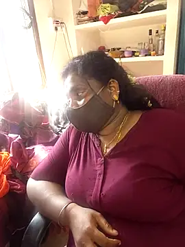 Tamil Kavitha10 online show from April 17, 2026, 9:45 am