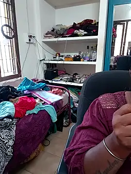 Tamil Kavitha10 online show from April 23, 2026, 1:07 am