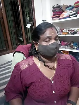 Snapshot of Tamil_Kavitha10 chatting on June 24, 2026, 3:11 pm Tamil Kavitha10 online show from June 24, 2026, 3:11 pm