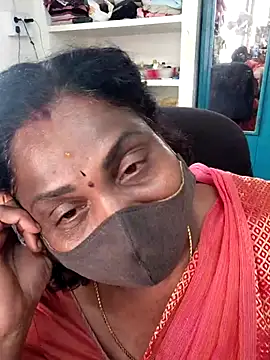Snapshot of Tamil_Kavitha10 chatting on July 5, 2026, 4:19 am Tamil Kavitha10 online show from July 5, 2026, 4:19 am