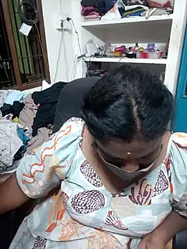 Snapshot of Tamil_Kavitha10 chatting on July 13, 2026, 6:00 pm Tamil Kavitha10 online show from July 13, 2026, 6:00 pm