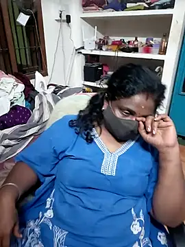Snapshot of Tamil_Kavitha10 chatting on July 20, 2026, 6:54 pm Tamil Kavitha10 online show from July 20, 2026, 6:54 pm