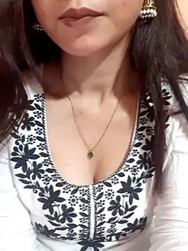 Snapshot of siya_rani67 chatting on April 18, 2026, 7:58 pm siya rani67 online show from April 18, 2026, 7:58 pm