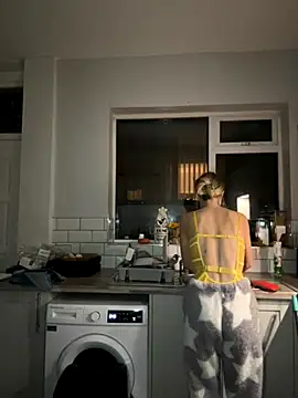 CheekyChelseaX online show from October 31, 2025, 7:59 pm