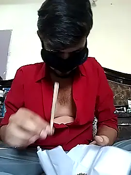 7incpink online show from October 9, 2025, 5:49 am