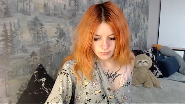   Elina   online show from September 17, 2025, 3:30 am