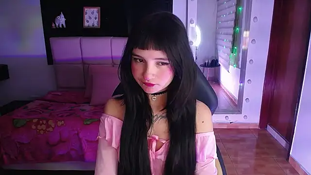  Charlotte Collins  online show from January 12, 2026, 2:22 pm