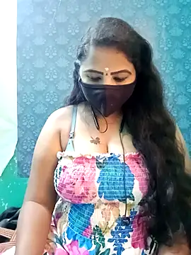 Snapshot of tamil_Vennila chatting on November 6, 2025, 7:42 am tamil Vennila online show from November 6, 2025, 7:42 am