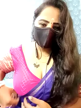 Snapshot of tamil_Vennila chatting on November 7, 2025, 8:58 am tamil Vennila online show from November 7, 2025, 8:58 am
