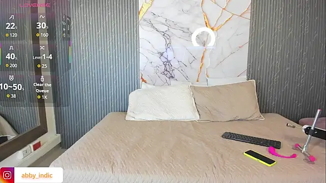 Liss-Reyes online show from October 11, 2025, 7:56 pm