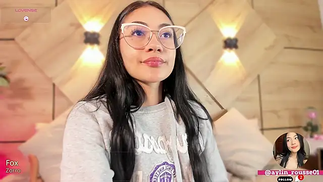 aylin rousse online show from October 9, 2025, 7:34 pm