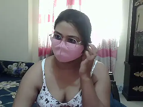 Elena cruz5 online show from September 17, 2025, 6:26 am