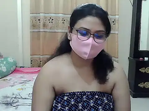 Elena cruz5 online show from October 26, 2025, 2:12 pm