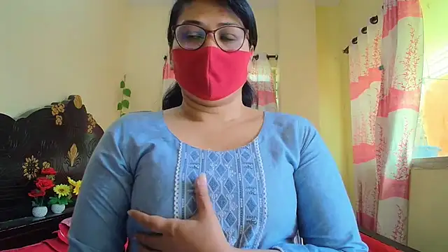 Elena cruz5 online show from February 26, 2026, 6:01 am