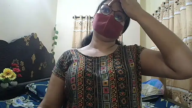 Elena cruz5 online show from March 19, 2026, 8:13 pm