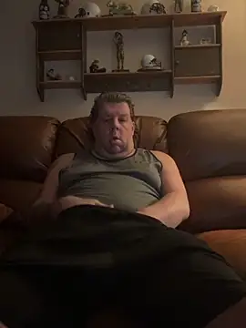 Stephanie1984 online show from April 15, 2026, 11:05 pm