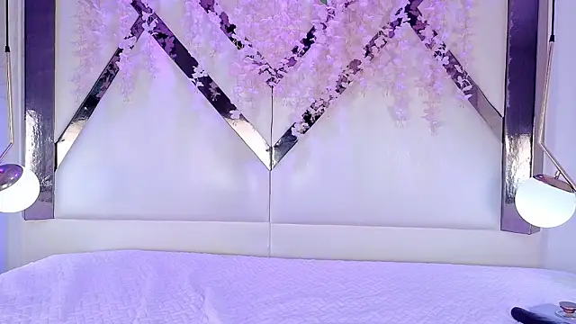 MadameDesade online show from March 7, 2026, 8:50 pm