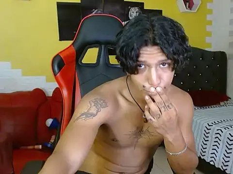 bull cam online show from October 27, 2025, 3:27 pm