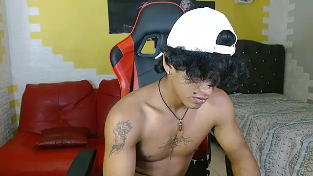 bull cam online show from November 16, 2025, 6:57 pm