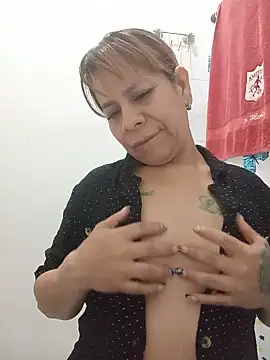 Snapshot of SofiaXDelRio chatting on June 4, 2026, 1:44 am SofiaXDelRio online show from June 4, 2026, 1:44 am