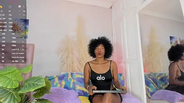 CardyKambell1 online show from October 11, 2025, 4:44 am