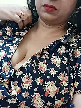 Janvi -Love online show from September 13, 2025, 6:13 am