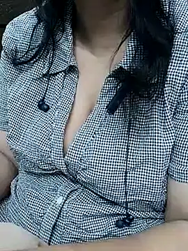 Janvi -Love online show from September 21, 2025, 5:42 am