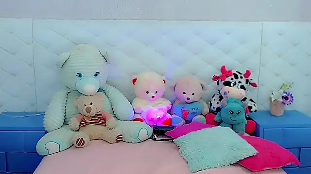 hanna sweett34 online show from December 3, 2025, 4:16 pm