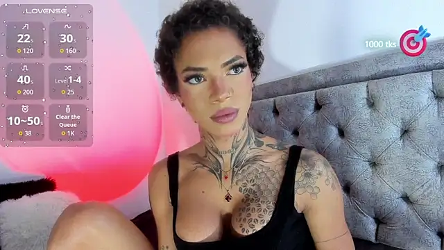 michell danna online show from October 8, 2025, 1:36 am